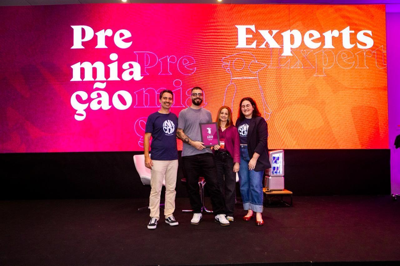 Studio 62 premiado na categoria Experts durante o InkCon 2025